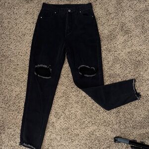 Black Distressed Women Jeans